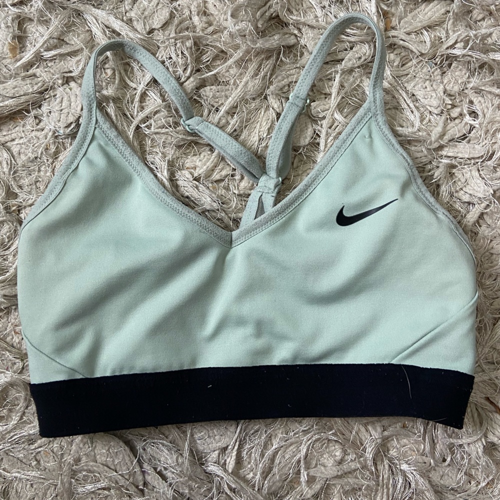 Nike INDY sport bra pistachio green